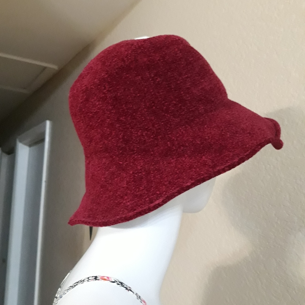 Pretty Persuasions Floppy Hat!